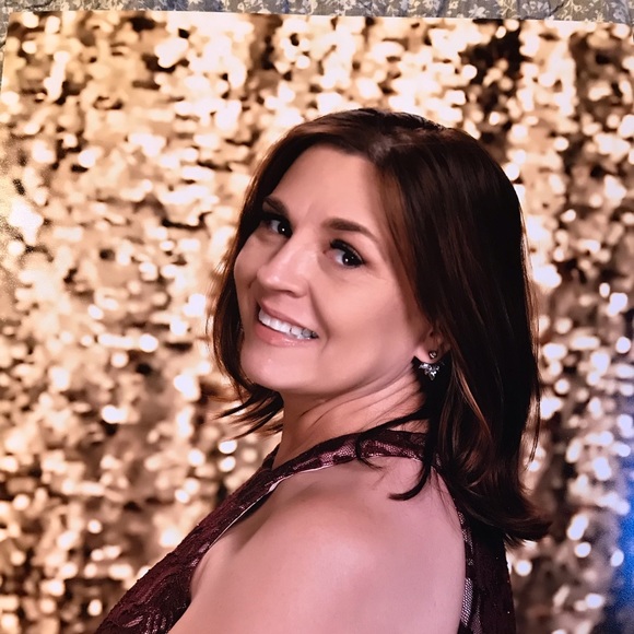 Meet your Posher, Debra - Picture 1 of 1